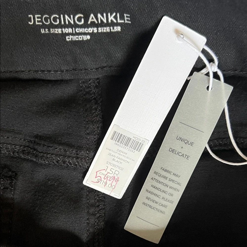 Chico's Black Jegging Ankle Jeans with Studded & Frayed Tulip Hem Sz 1.5 10 New - Picture 8 of 10